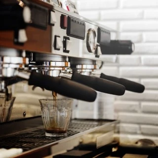 portafilter-cafe-coffee-restaurant-prepare-machine-2022-12-15-23-27-05-utc (Phone)